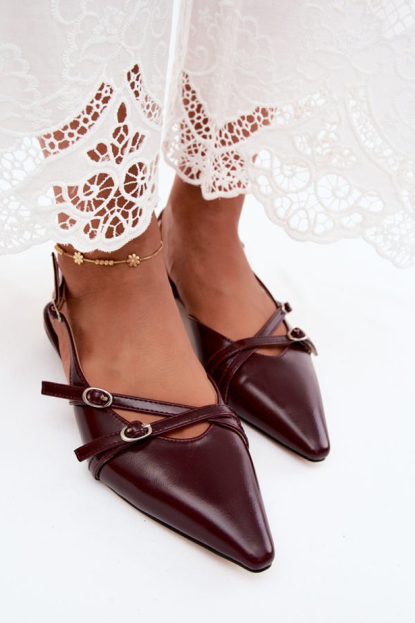 red Sandals model 228782 Step in style