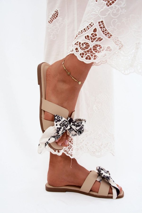 beige Flip-flops model 228792 Step in style