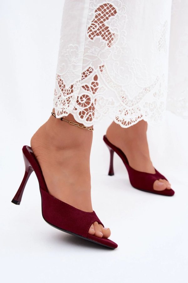 red Heeled sandals model 228980 Step in style