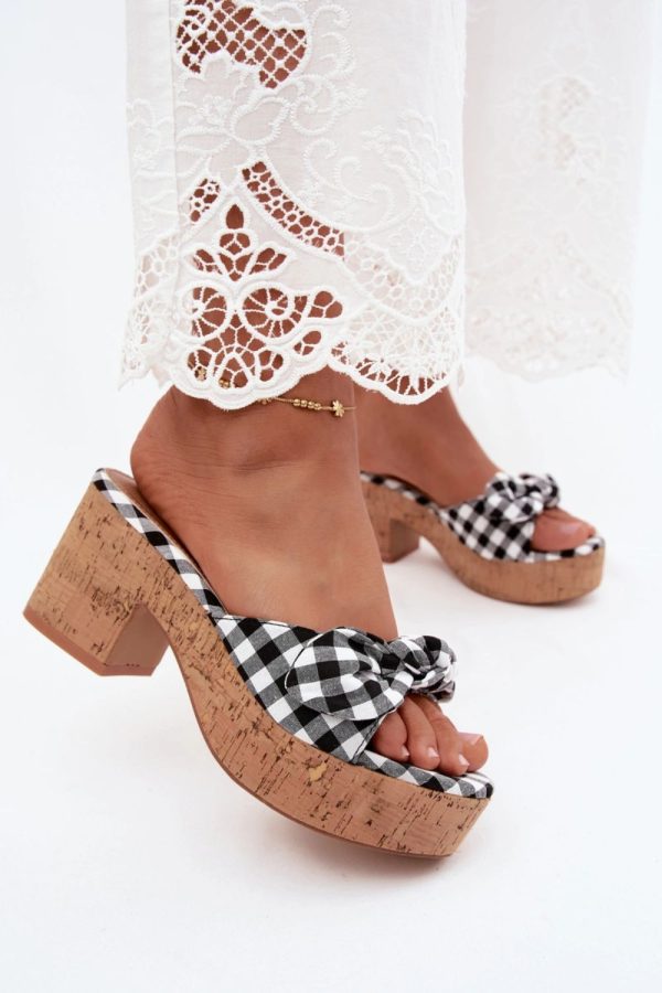 black Heeled sandals model 228983 Step in style