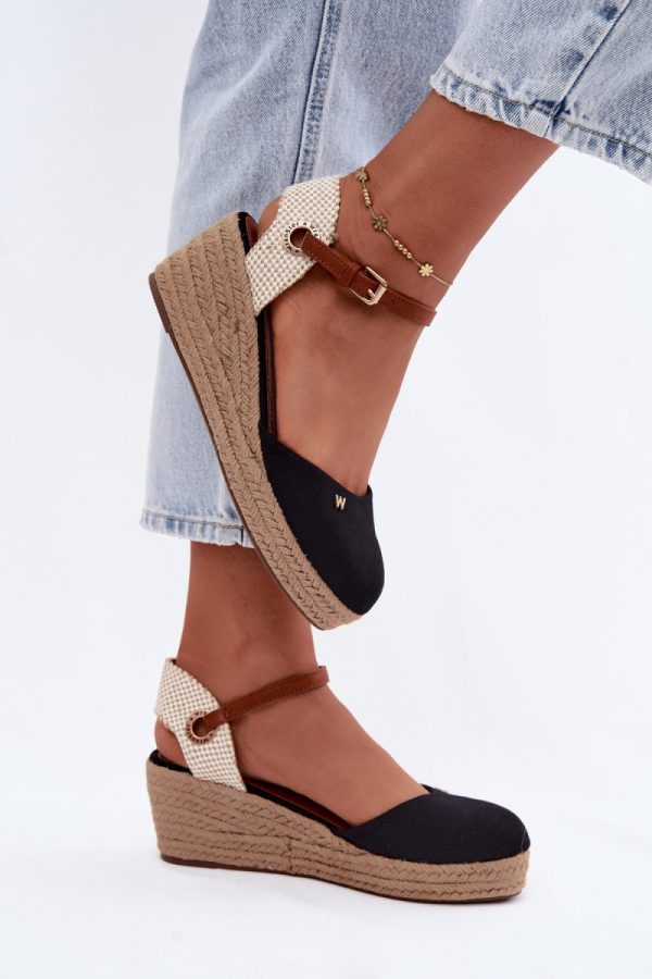 black Buskin model 229271 Step in style