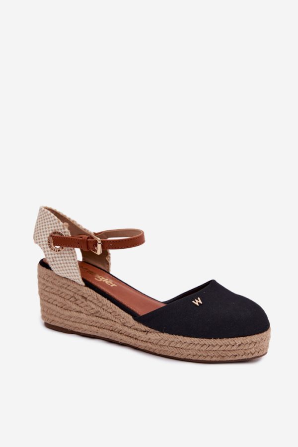 black Buskin model 229271 Step in style