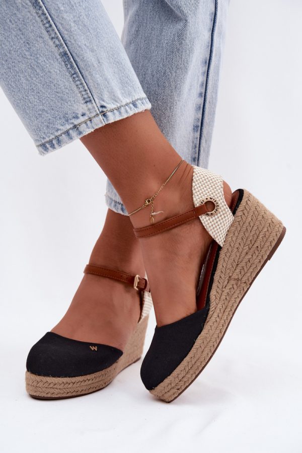 black Buskin model 229271 Step in style
