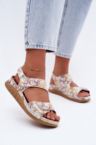 white Platform sandals model 229273 Step in style