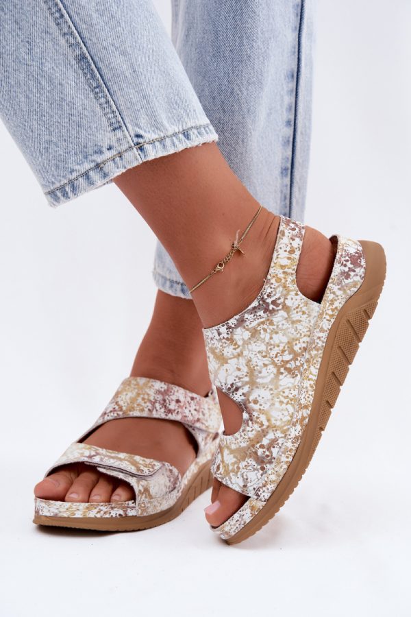 white Platform sandals model 229273 Step in style