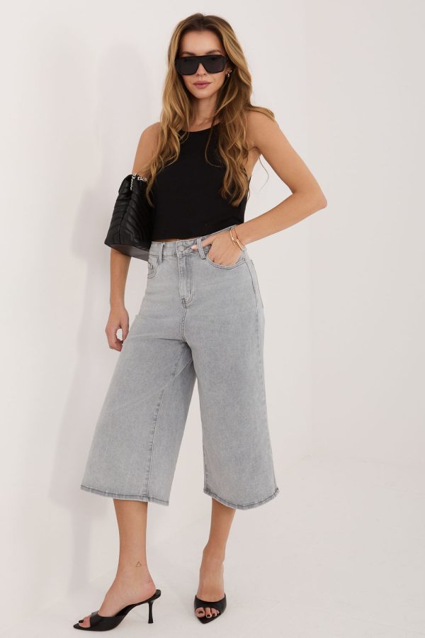 Black Top in Undershirts / Tops with Spandex, Polyester and Viscose