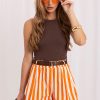 1130927 orange Shorts model 229667 Italy Moda