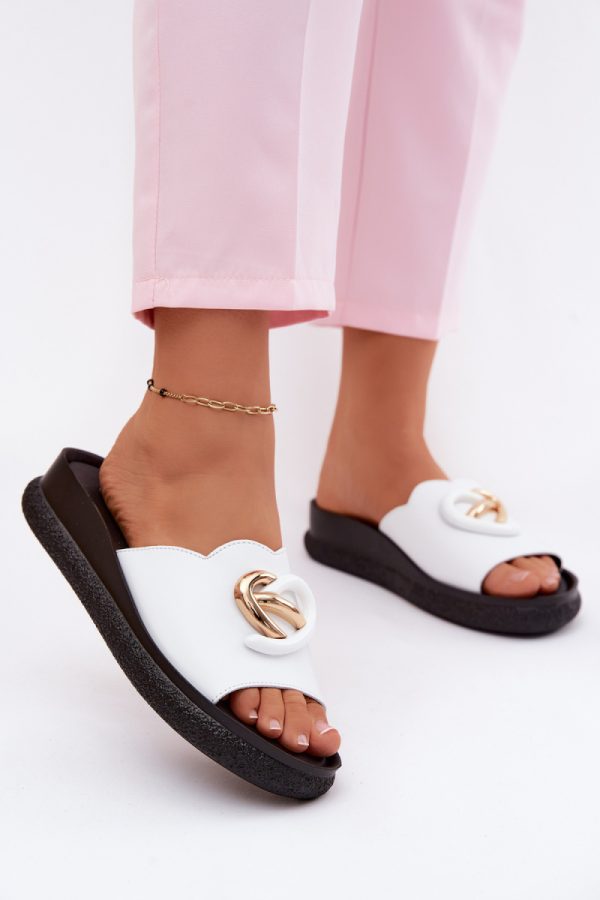 white Buskin model 229732 Step in style