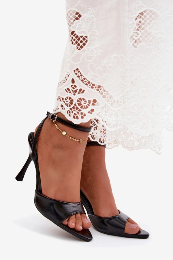 black Heel sandals model 229710 Step in style