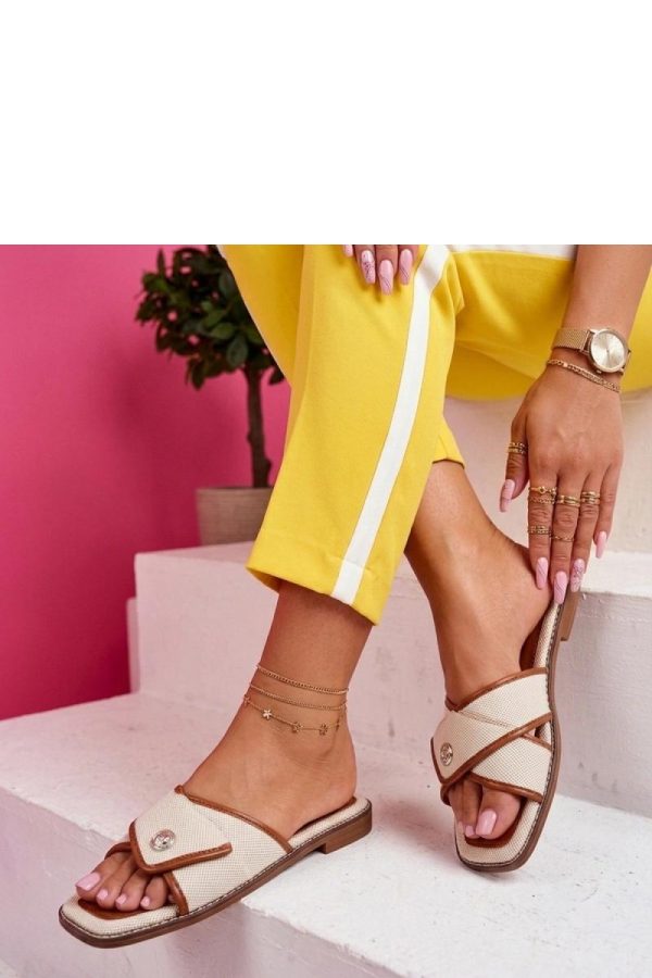 Brown Flip-flops in Sandals & Flip-Flops For Women with Fabric, Footbed and Heel Height