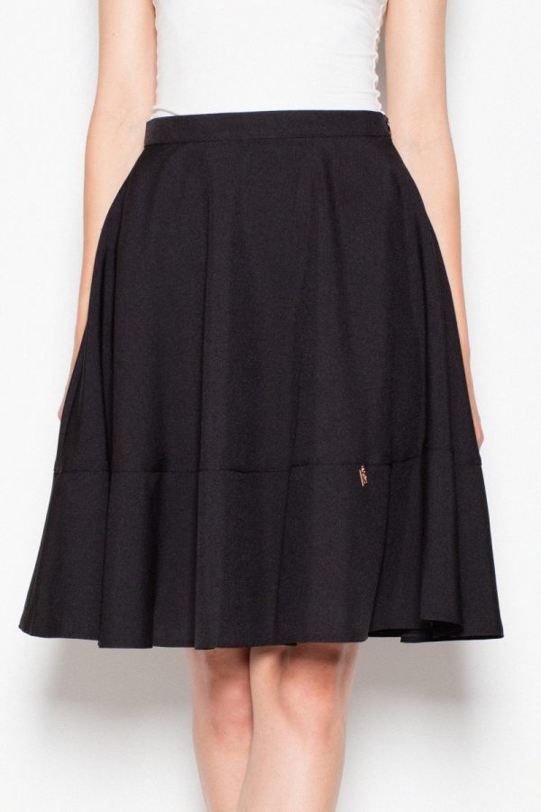 Black Skirt in Skirts with Polyester