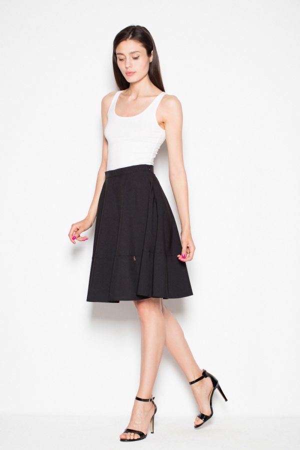Black Skirt in Skirts with Polyester