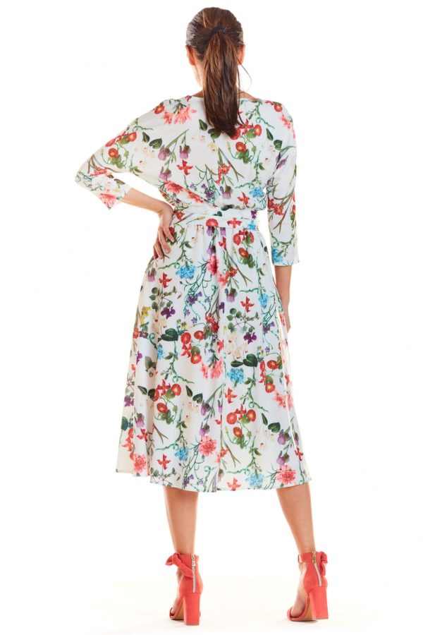 beige Daydress model 129196 Infinite You
