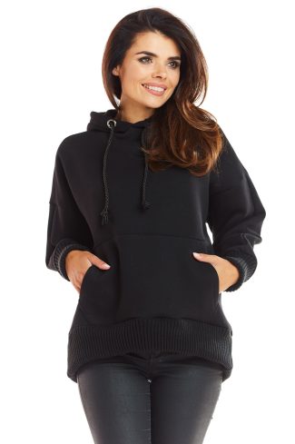 black Sweatshirt model 139619 Infinite You
