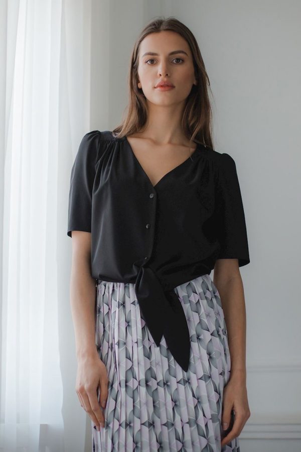 Black Short Sleeve Shirt in Shirts For Women with Spandex and Polyester