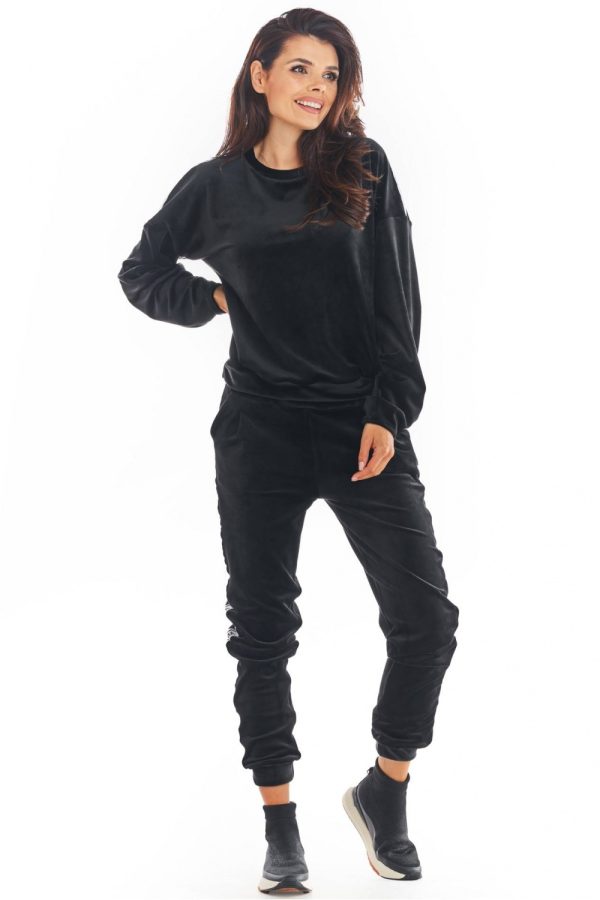 Black Sweatshirt in Sweatshirts For Women with Polyester and Spandex