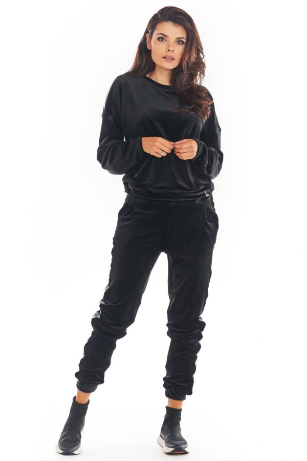 Black Sweatshirt in Sweatshirts For Women with Polyester and Spandex