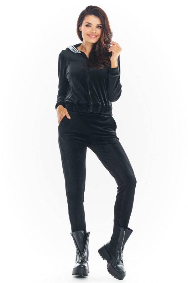 Black Sweatshirt in Sweatshirts For Women with Polyester and Spandex