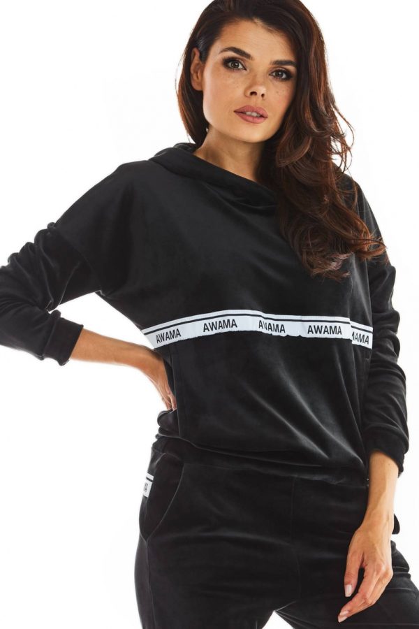 Black Sweatshirt in Sweatshirts For Women with Polyester and Spandex