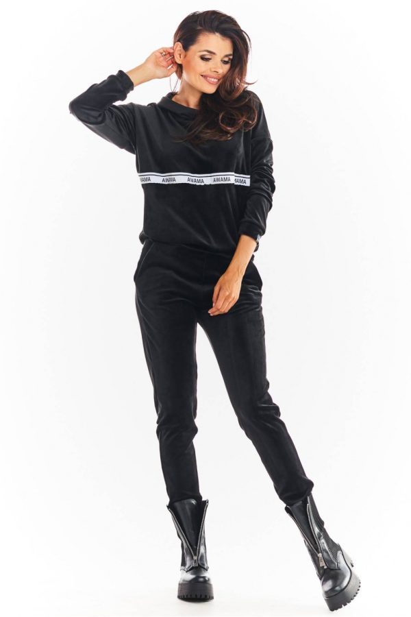 Black Sweatshirt in Sweatshirts For Women with Polyester and Spandex