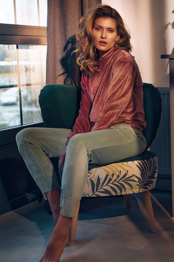 pink Sweatshirt model 151807 Figl
