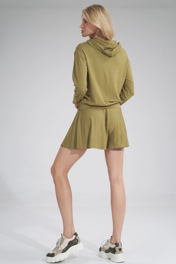 green Shorts model 165345 Figl