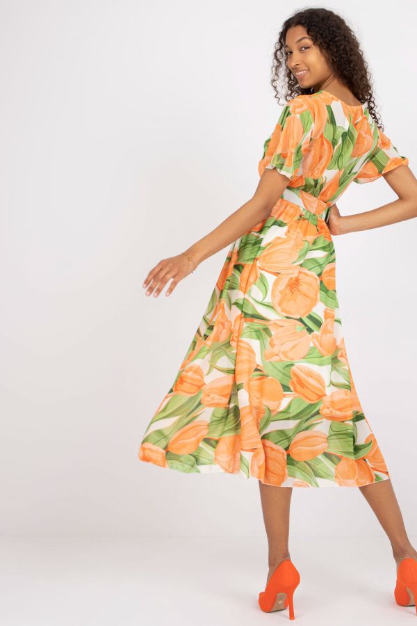 orange Daydress model 166181 Italy Moda
