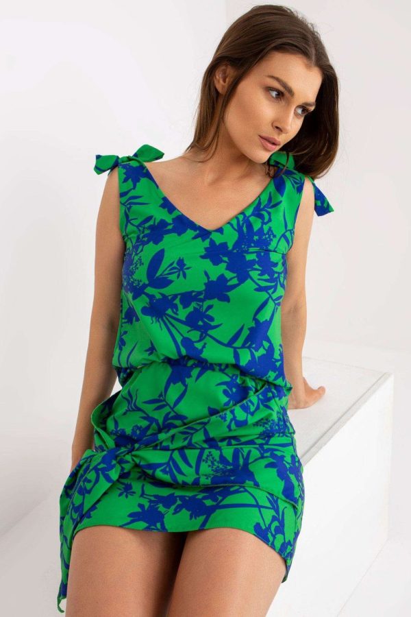 Green Top in Undershirts / Tops with Polyester