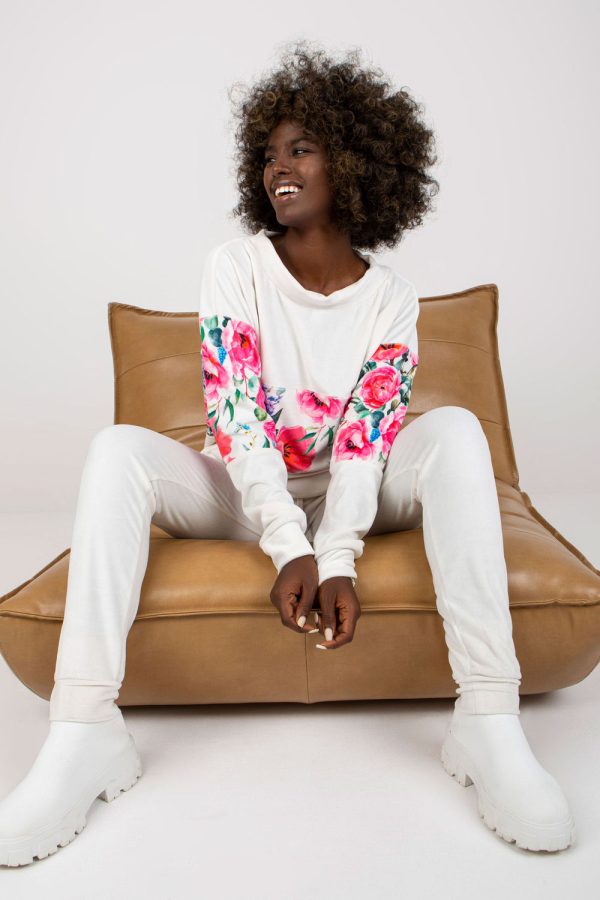 White Set in Pants, Trousers, Shorts with Spandex and Viscose
