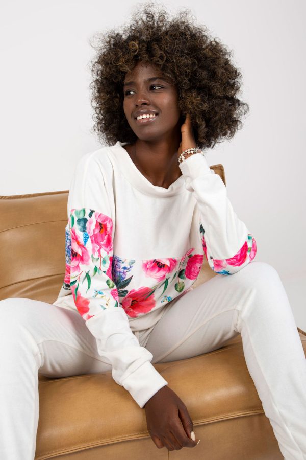 White Set in Pants, Trousers, Shorts with Spandex and Viscose