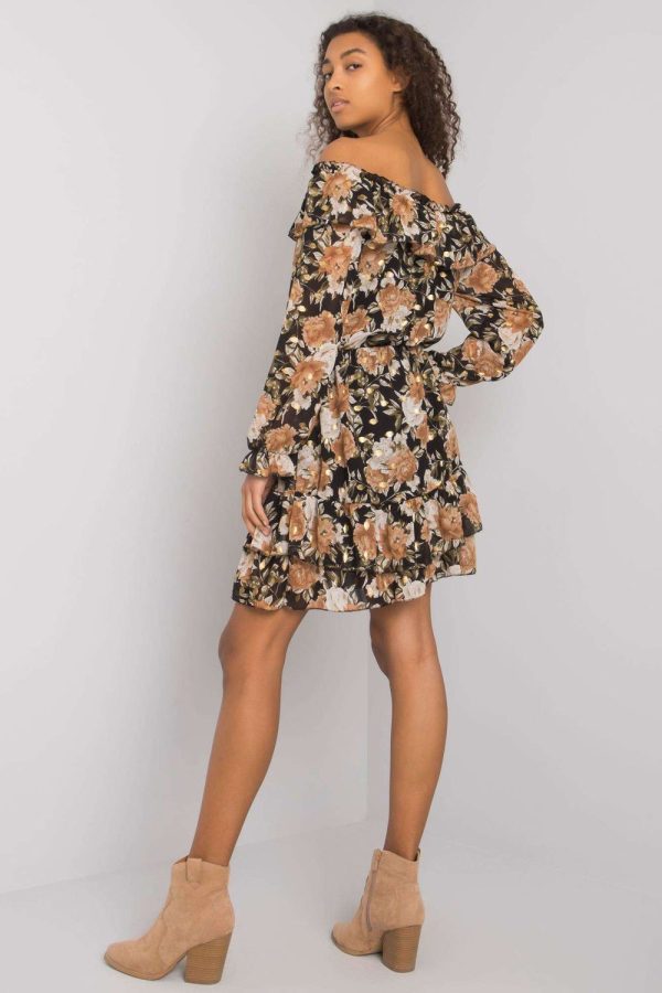 beige Daydress model 169537 Italy Moda