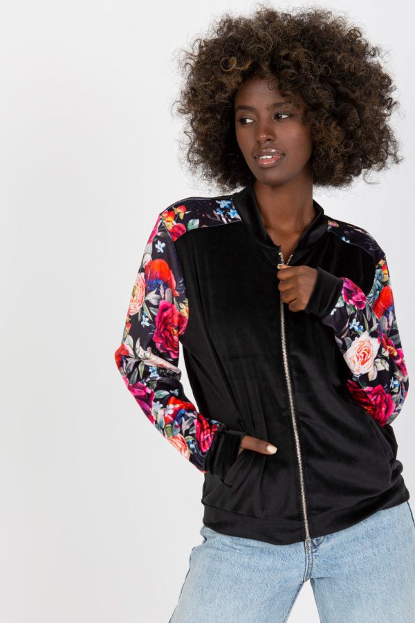 Black Sweatshirt in Sweatshirts For Women with Spandex and Viscose