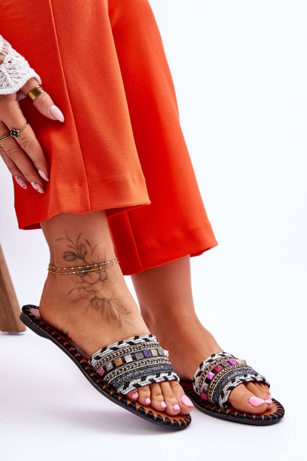Black Flip-flops in Sandals & Flip-Flops For Women with Fabric and Footbed