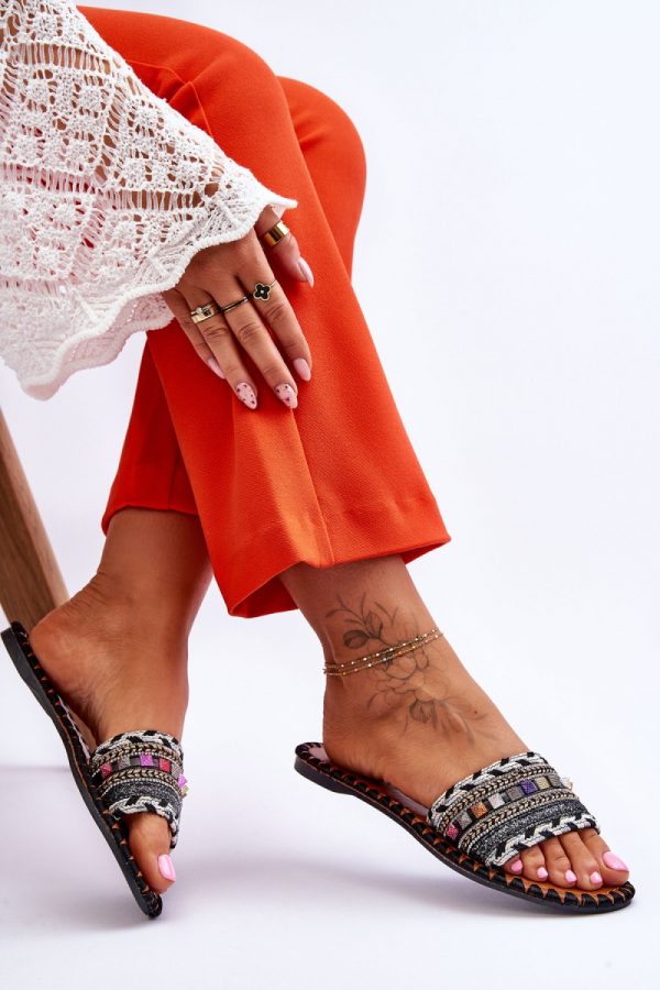 Black Flip-flops in Sandals & Flip-Flops For Women with Fabric and Footbed