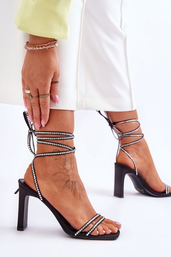 black Strappy sandals model 179623 Step in style