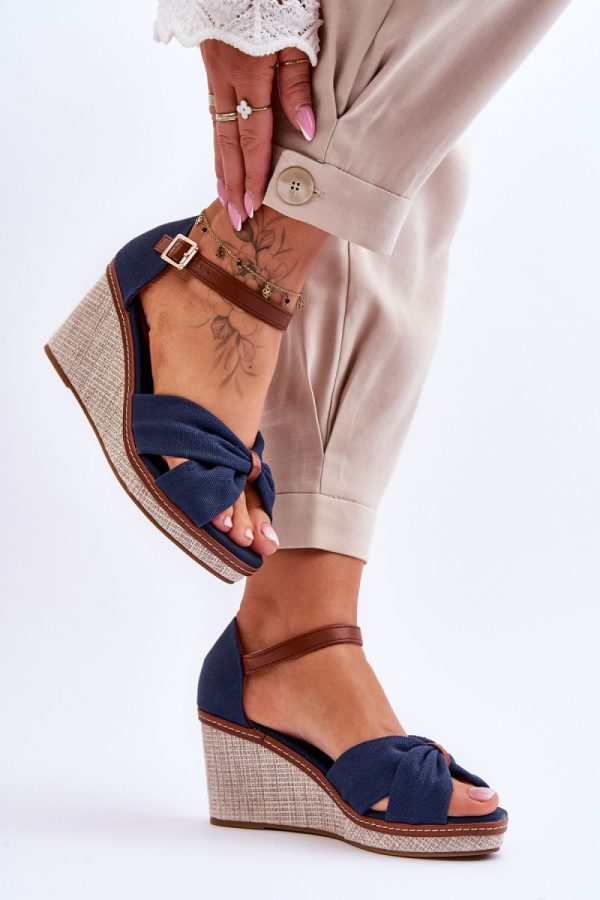 navy blue Buskin model 179859 Step in style
