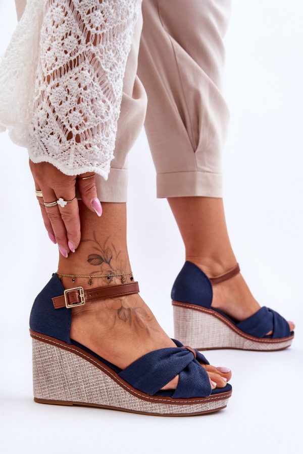 navy blue Buskin model 179859 Step in style