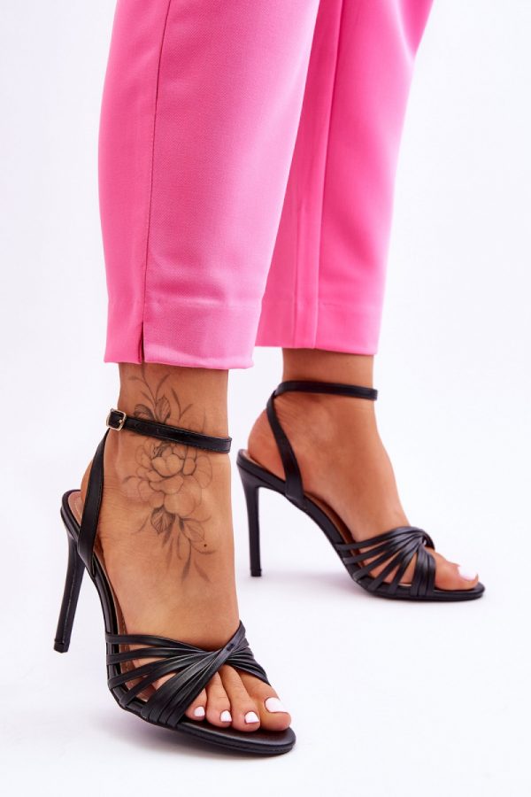black Heel sandals model 181072 Step in style