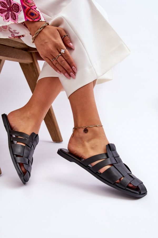 Black Flip-flops in Sandals & Flip-Flops For Women with Fabric, Footbed and Heel Height