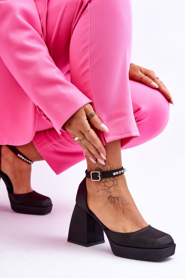 black Heel pumps model 181838 Step in style