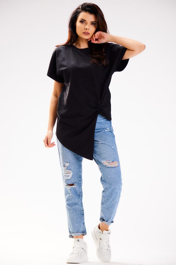 black Blouse model 182023 Infinite You