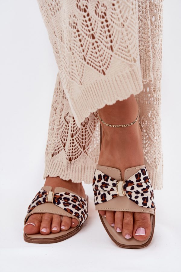 Beige Flip-flops in Sandals & Flip-Flops For Women with Fabric, Footbed and Heel Height