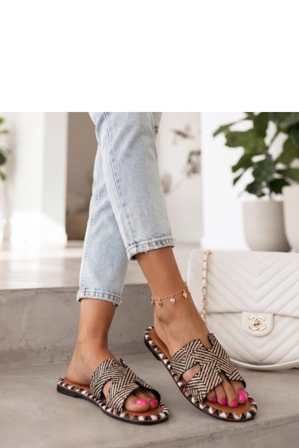 Black Flip-flops in Sandals & Flip-Flops For Women with Fabric, Footbed and Heel Height